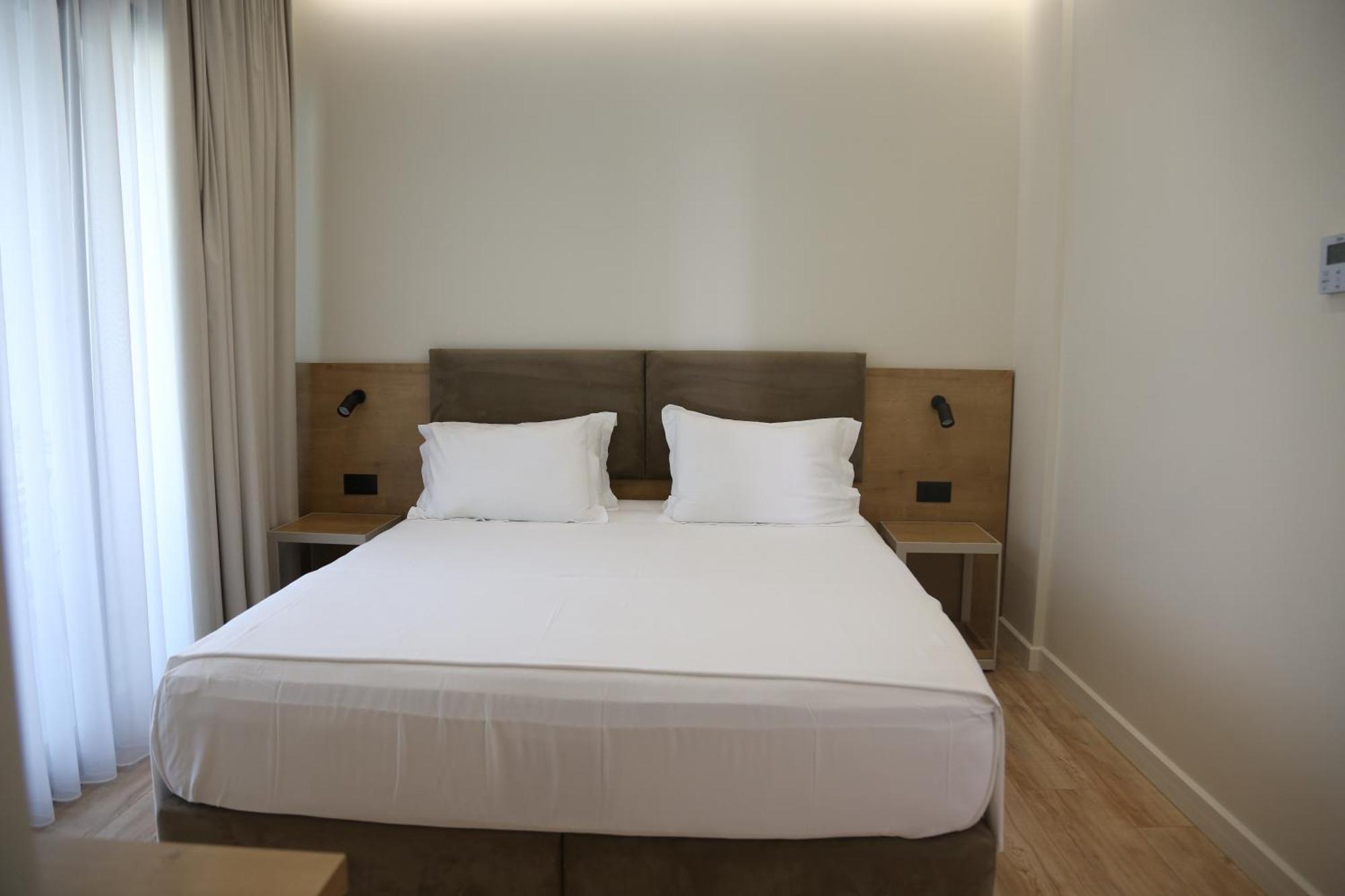 B&B Champagne, Vlore Bay Radhimë Dış mekan fotoğraf